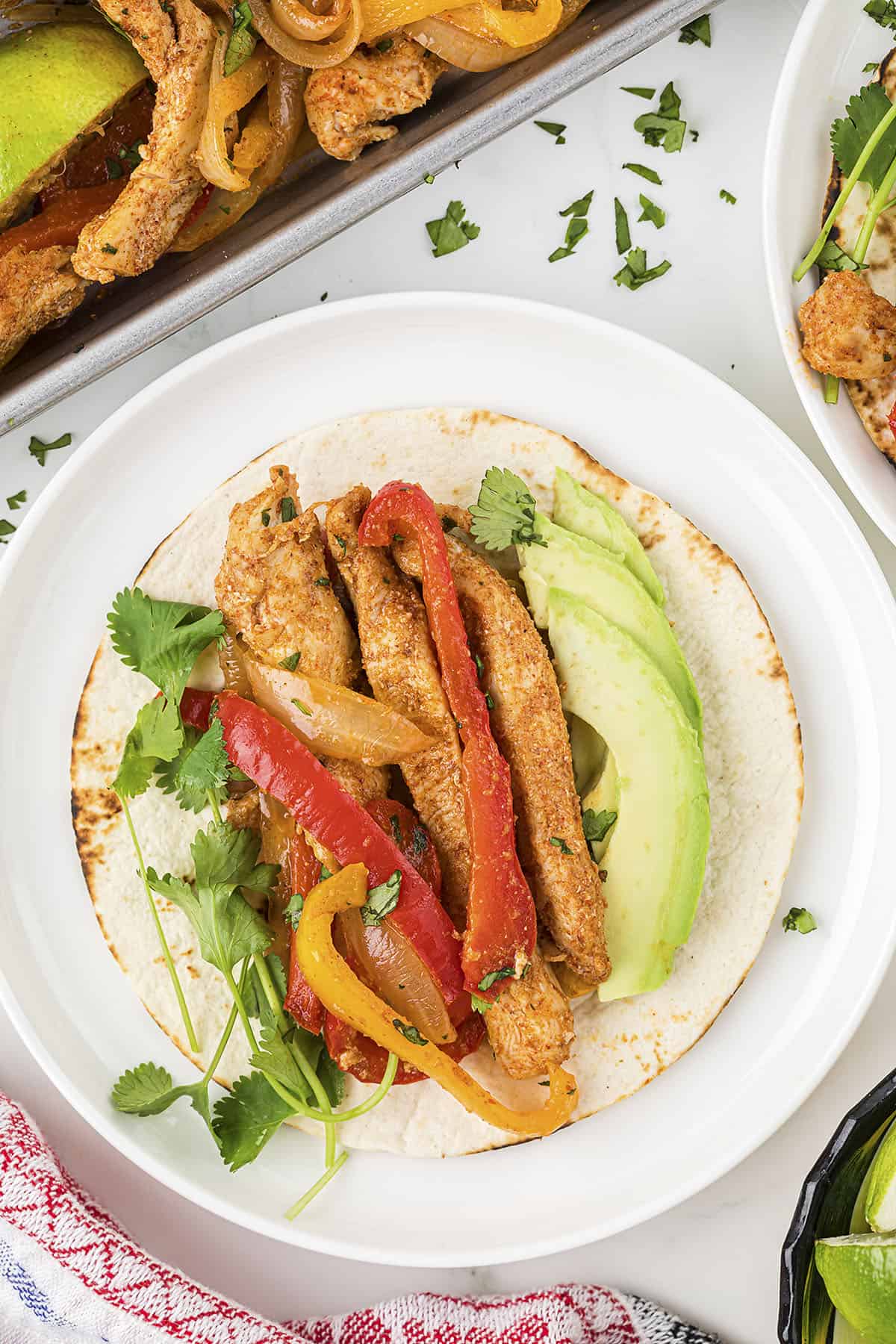 chicken fajitas recipe in white bowl