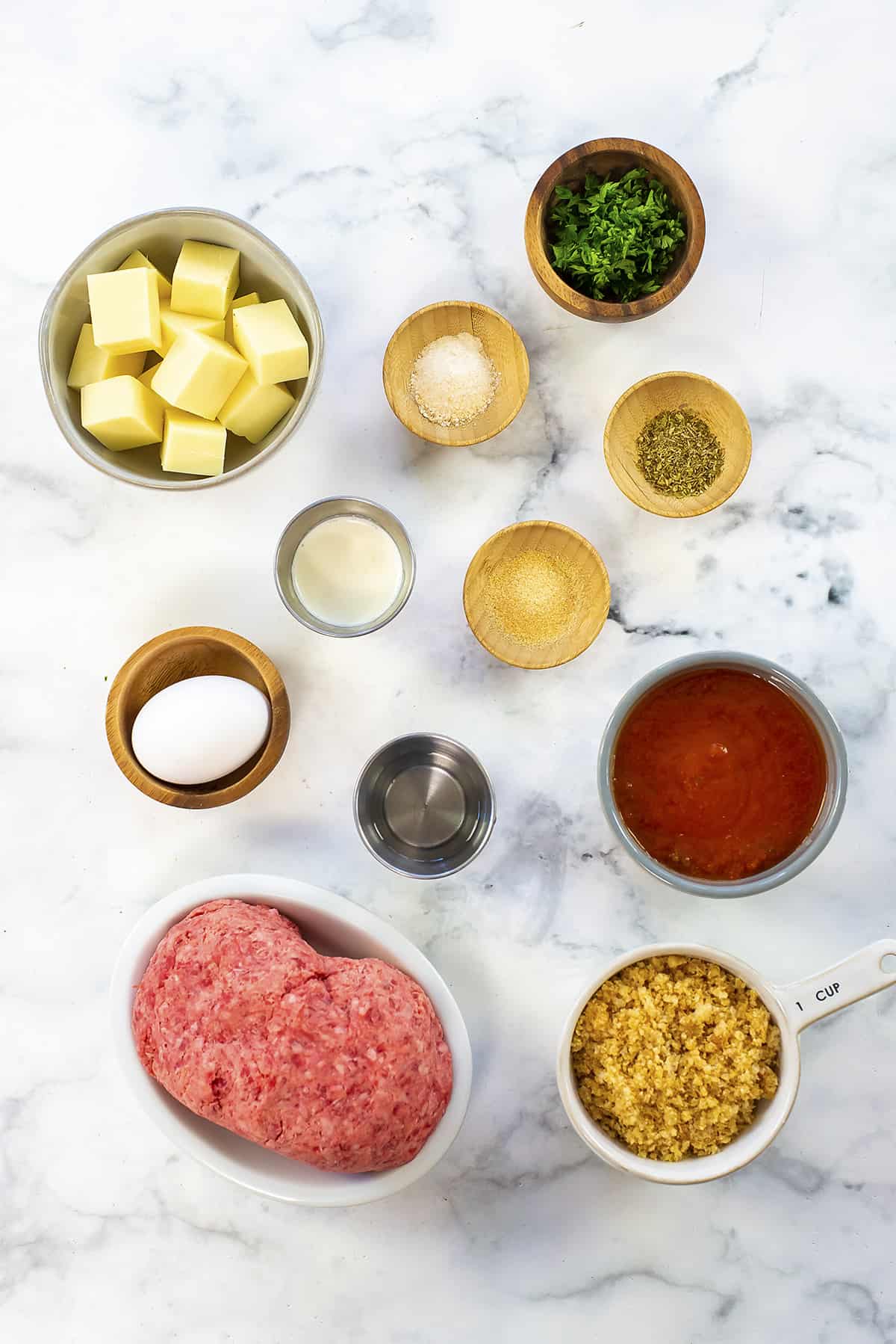 Ingredients for mozzarella stuffed meatballs.