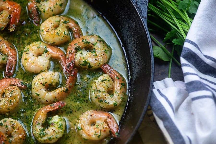 lemon garlic shrimp in cast iron skillet