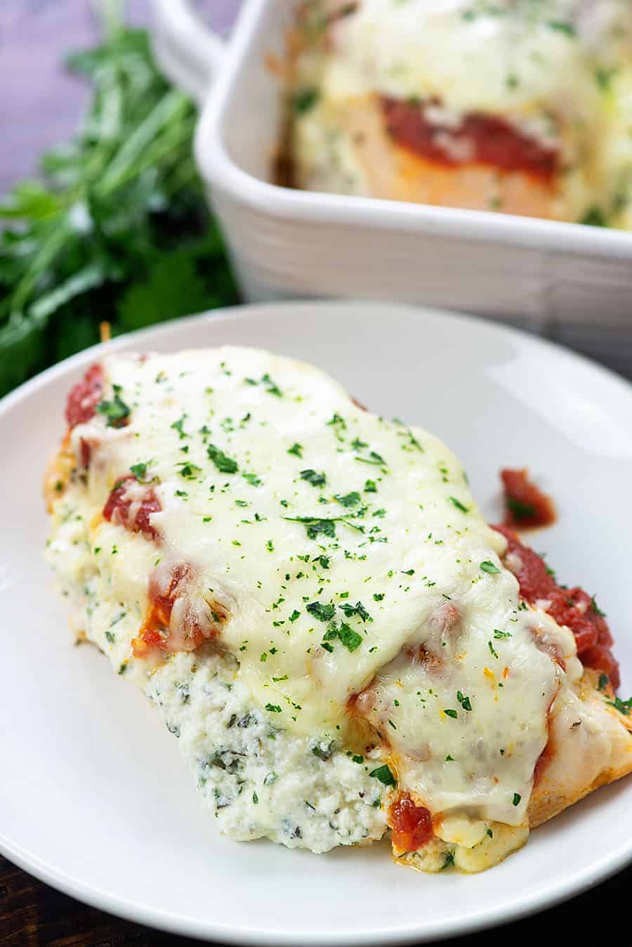 LASAGNA STUFFED CHICKEN