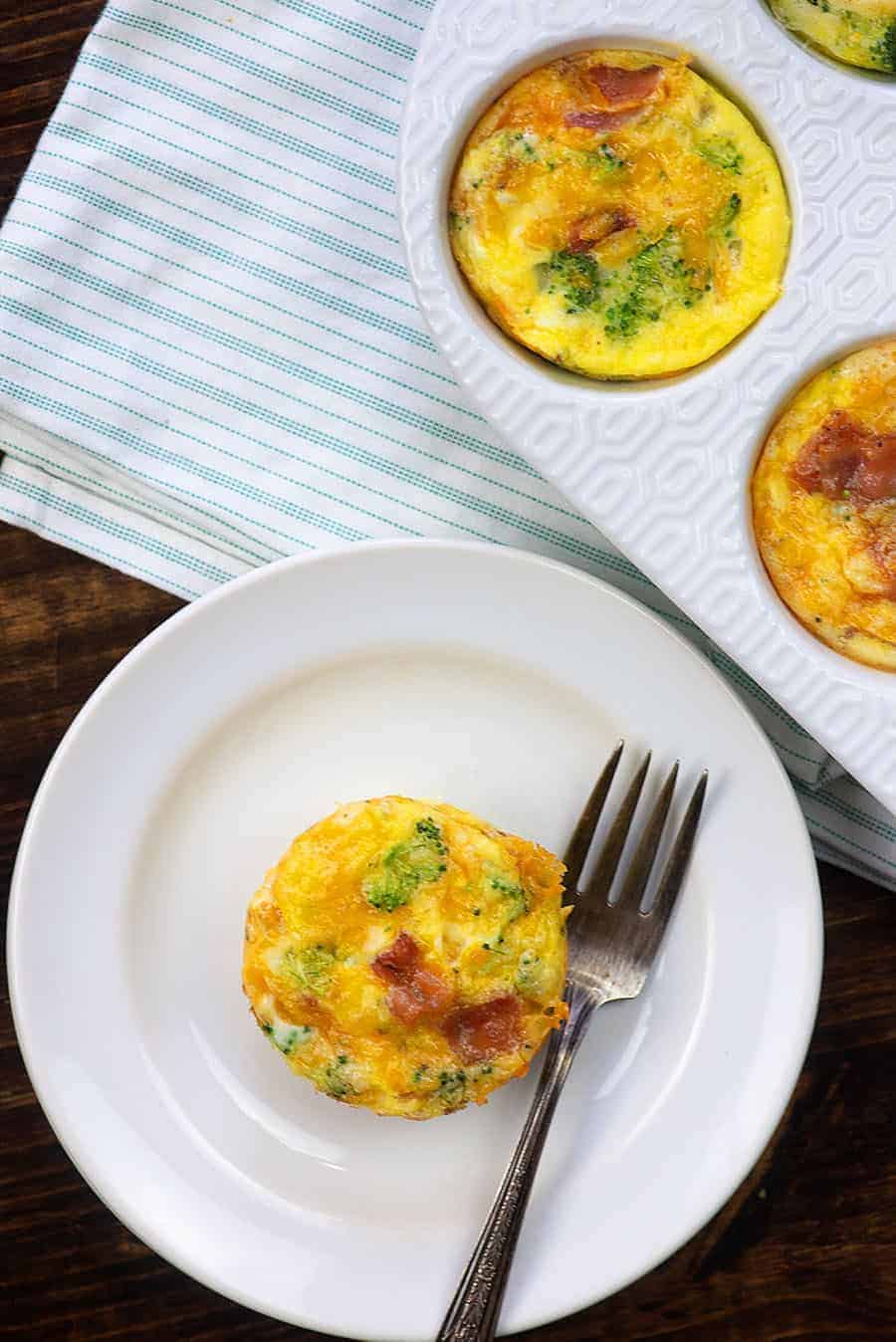 Muffin Tin Frittata with bacon, cheddar, and broccoli! Serve hot or cold for an easy grab and go breakfast recipe! #lowcarb #keto #easy