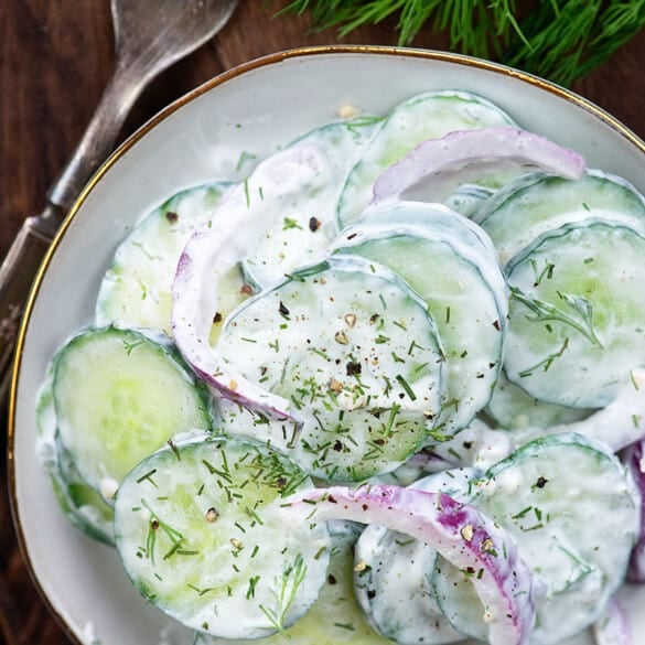 German Cucumber Salad (Low Carb, Healthy, and Easy!)