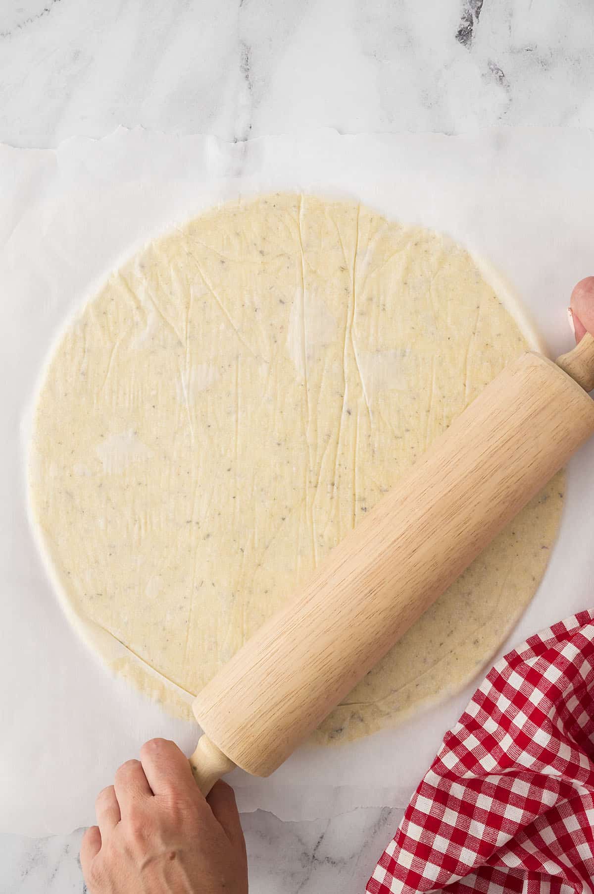 fathead dough on pizza pan