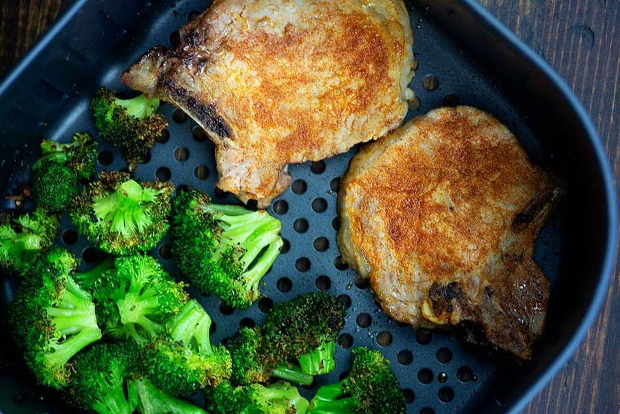 Air fryer pork chops and broccoli