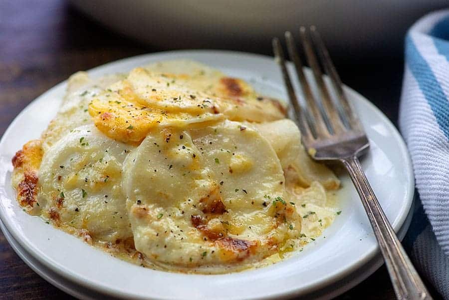 Navets gratinés à faible teneur en glucides