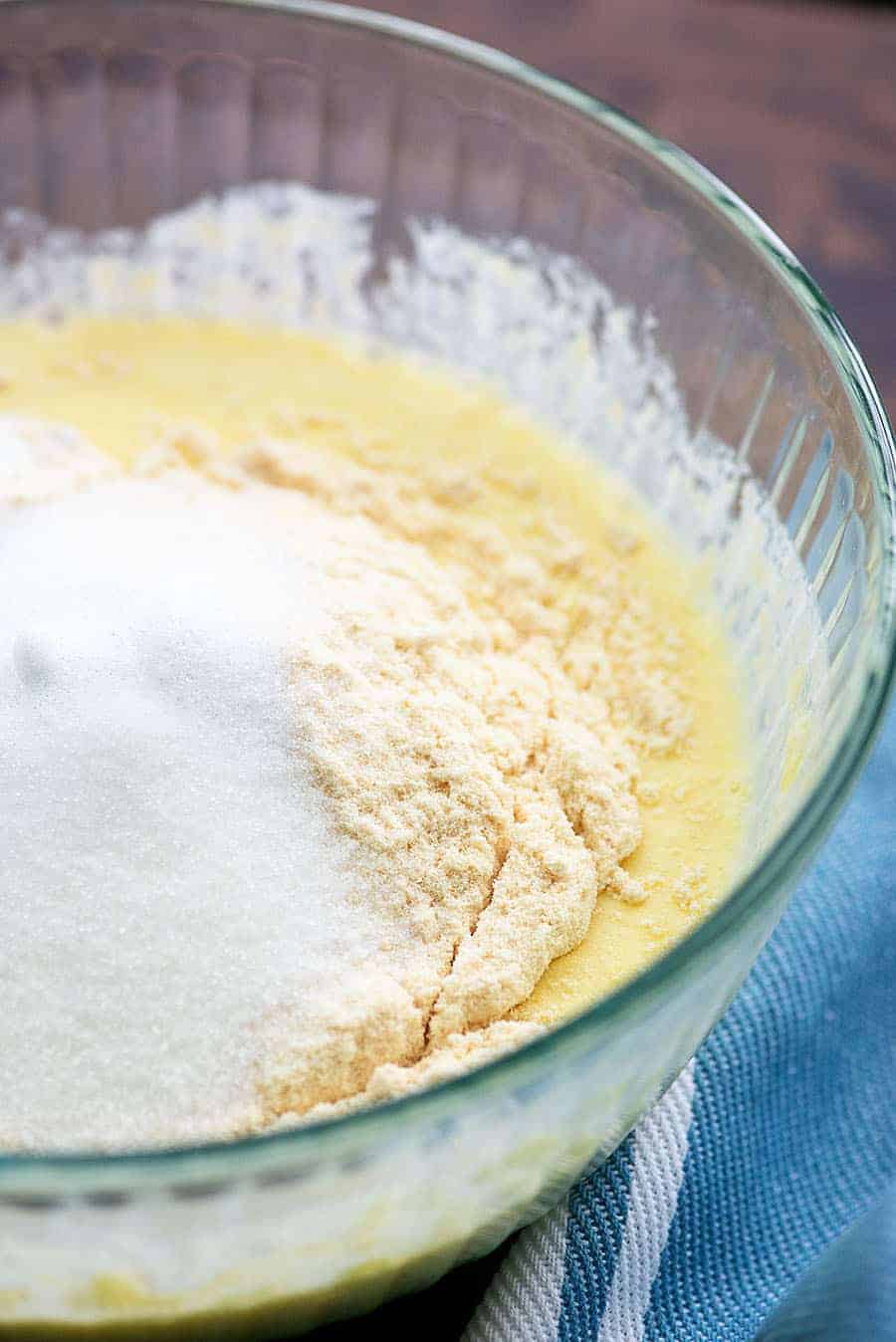 low carb cake batter ingredients in a glass bowl