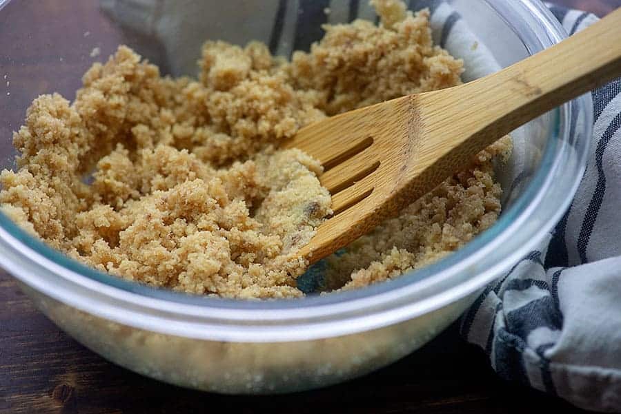 low carb cobbler topping in glass bowl