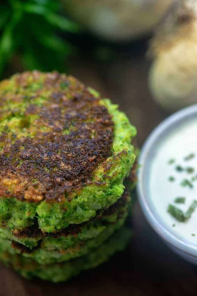 Broccoli Fritters low carb + kidfriendly + super easy! That Low