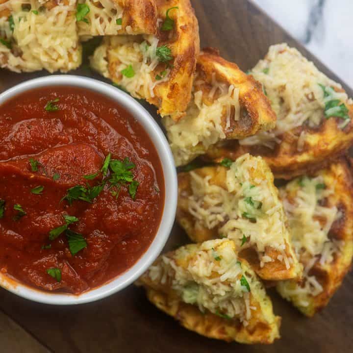 low carb garlic bread with marinara