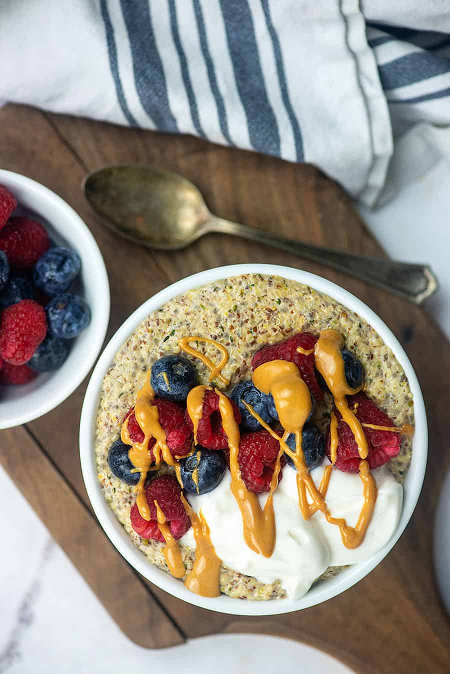 low carb oatmeal recipe with berries