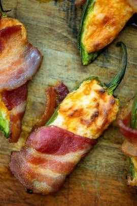 keto jalapeno poppers wrapped in bacon