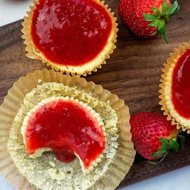 Mini Cheesecakes (with strawberry sauce!) - That Low Carb Life