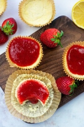low carb strawberry cheesecake bites