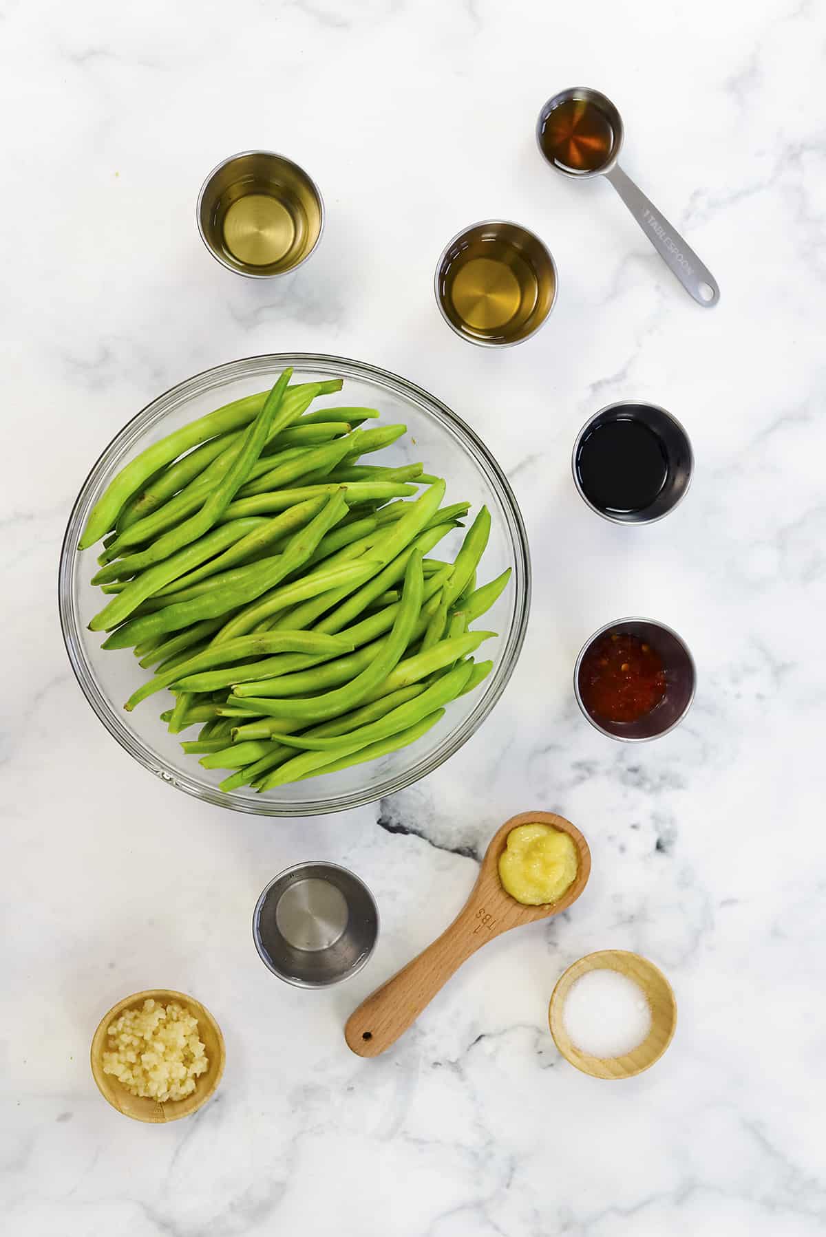 Ingredients for Szechuan green beans.