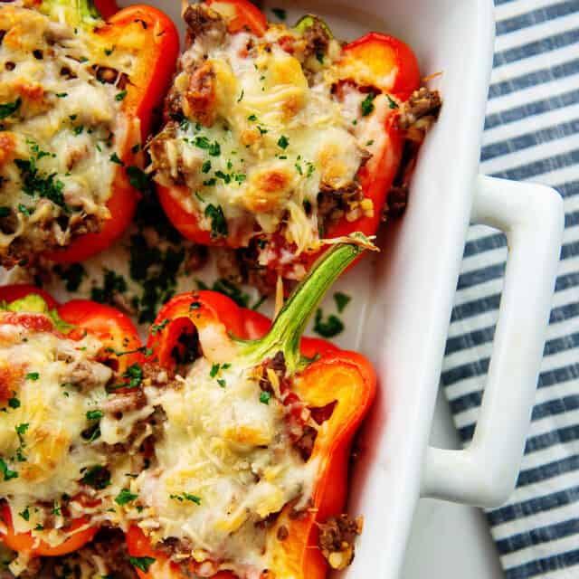 Pizza Stuffed Peppers | That Low Carb Life