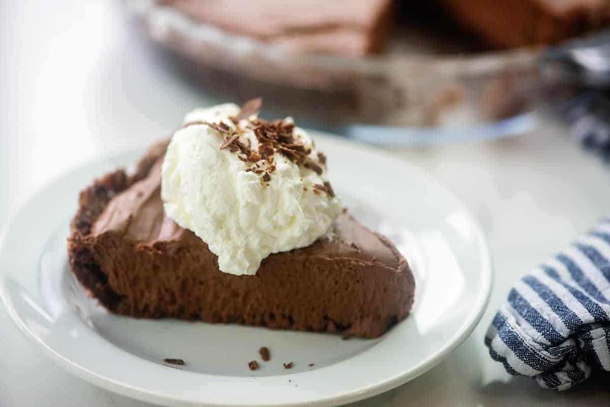 Rich & Decadent Keto Chocolate Pie That Low Carb Life