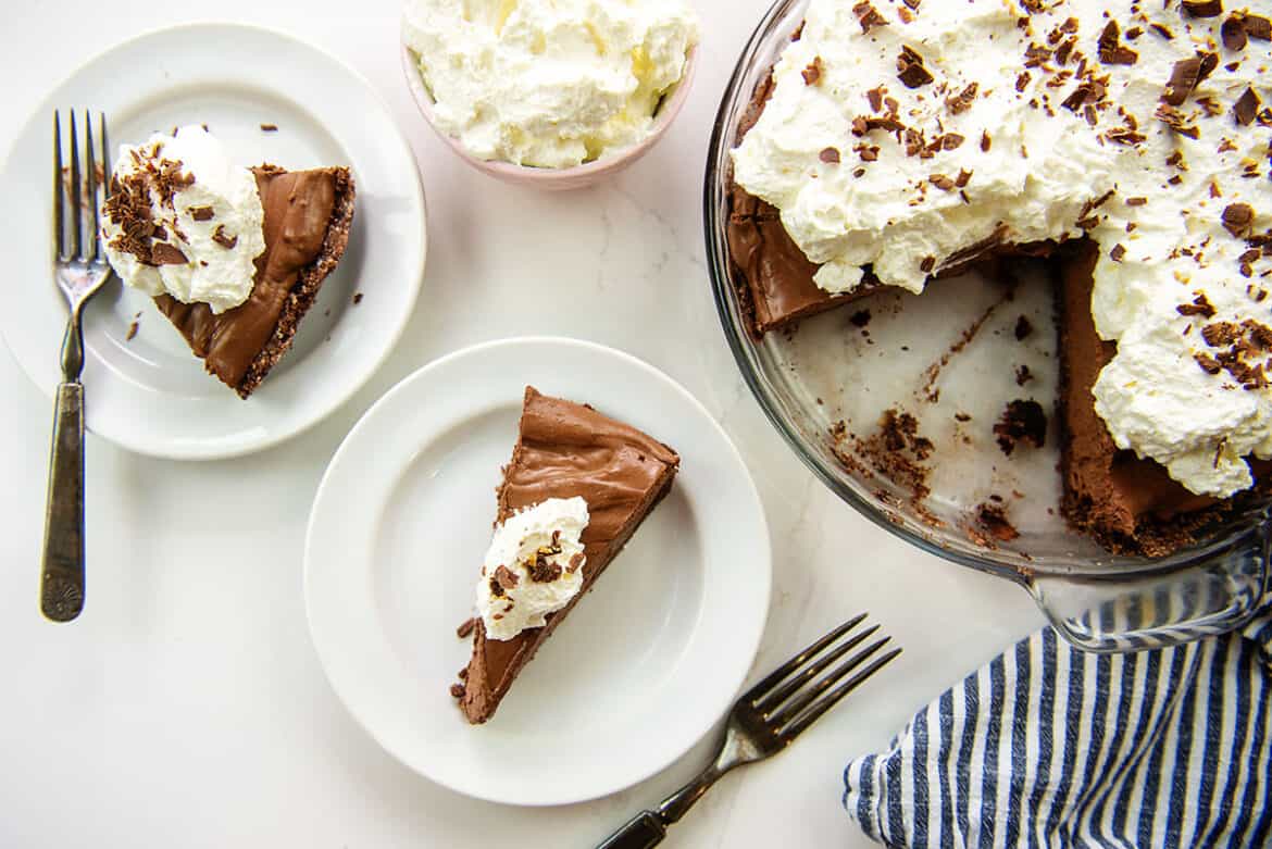 Rich & Decadent Keto Chocolate Pie That Low Carb Life