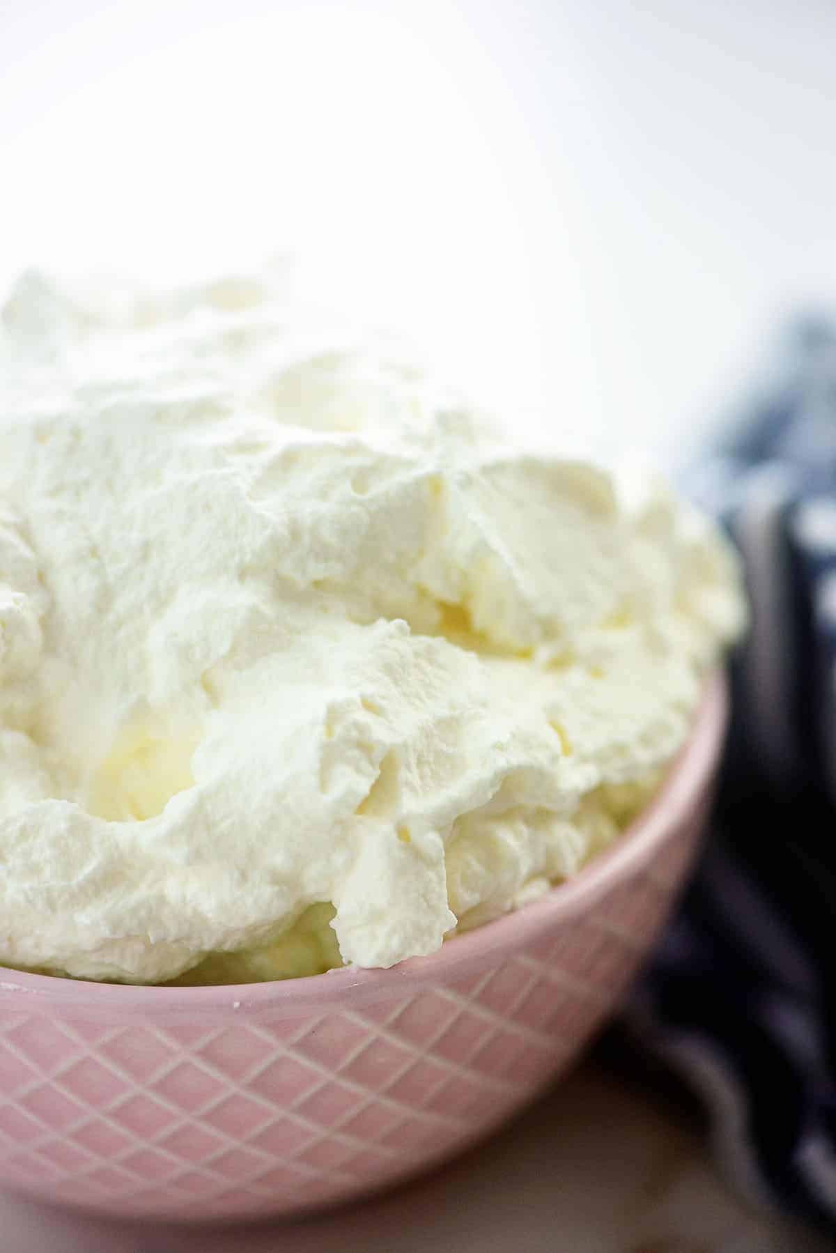 Easy Keto Whipped Cream Recipe - That Low Carb Life