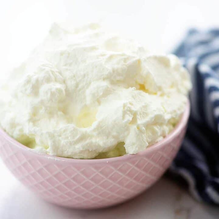 Easy Keto Whipped Cream Recipe - That Low Carb Life