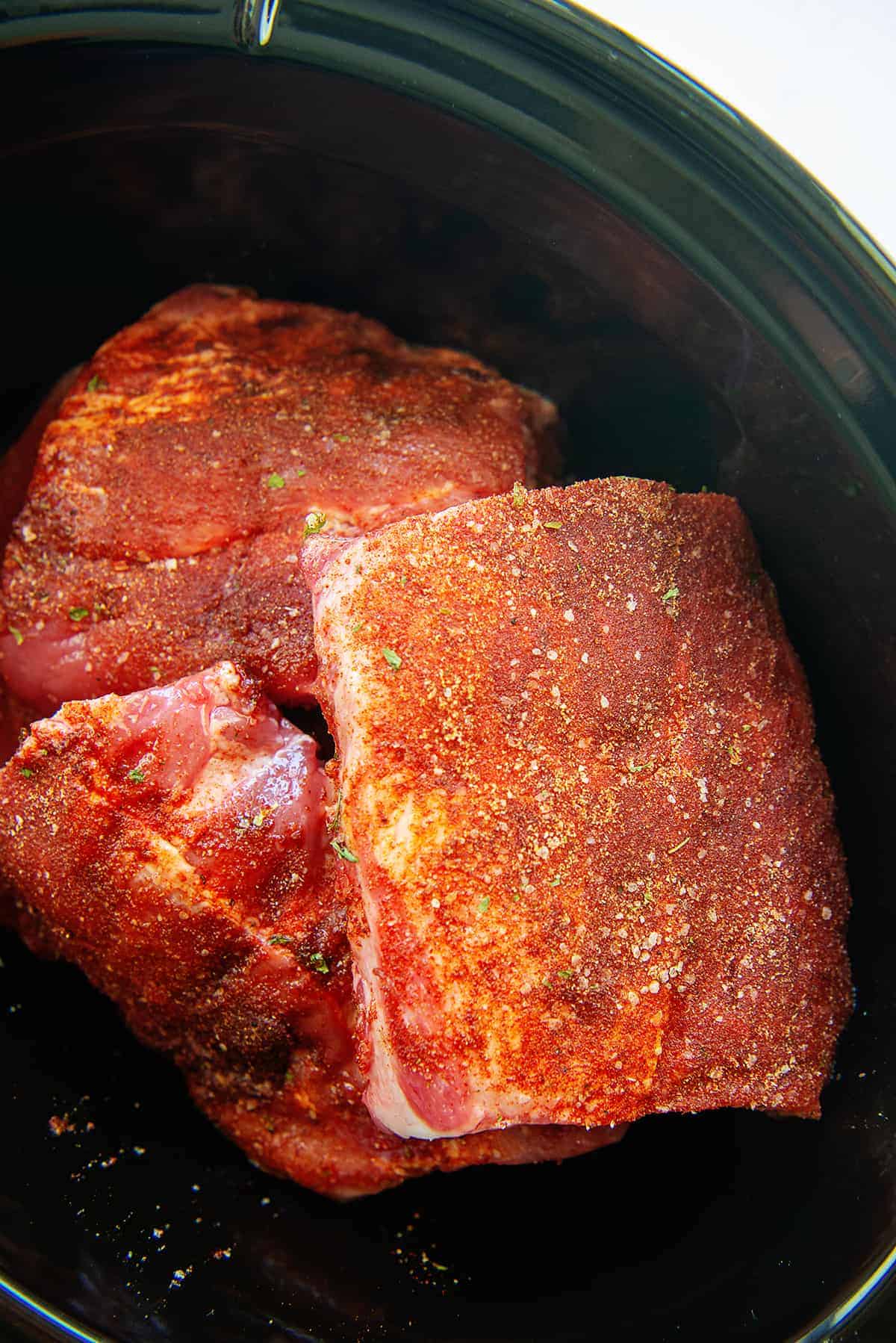 seasoned ribs in crockpot.