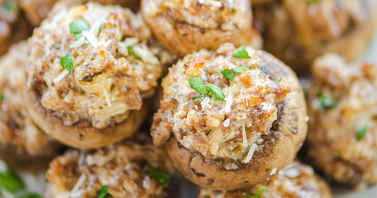 Keto Stuffed Mushrooms | That Low Carb Life