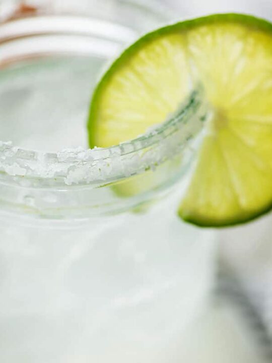 Skinny Margarita Recipe (Pitcher Margaritas) - The Wooden Skillet