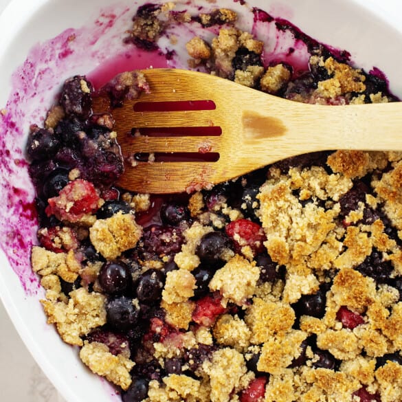 Keto Berry Crisp Recipe That Low Carb Life