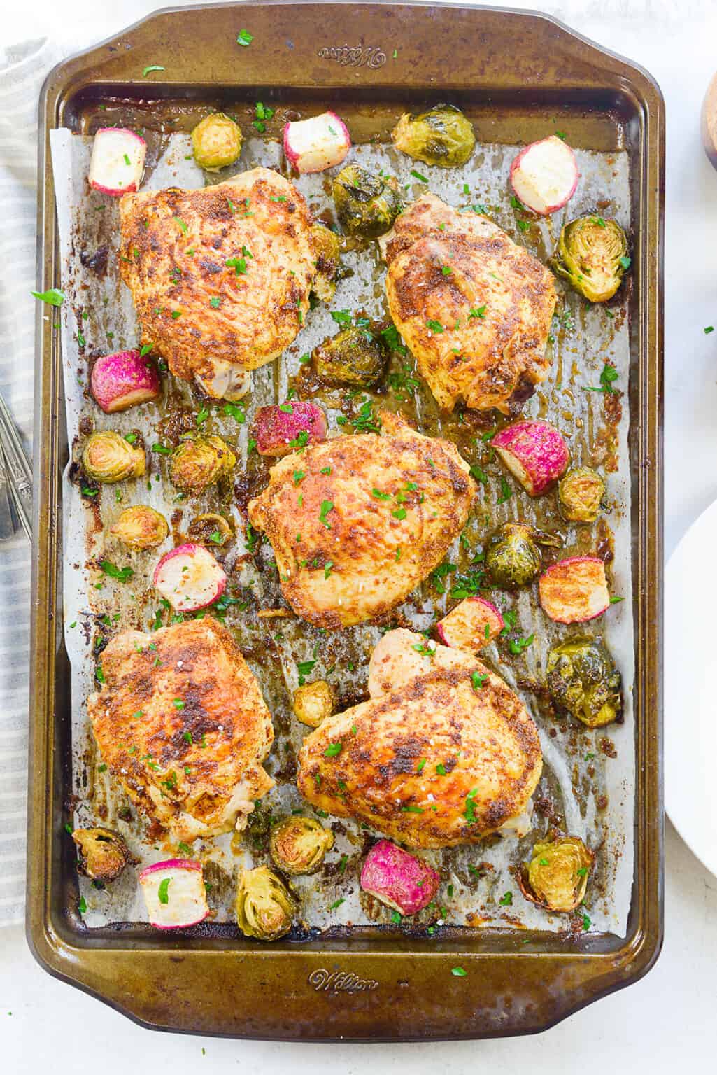 Crispy Baked Sheet Pan Chicken Thighs | That Low Carb Life