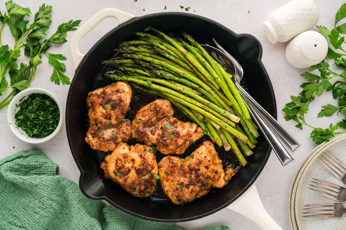 One Pan Garlic Butter Chicken & Asparagus - That Low Carb Life