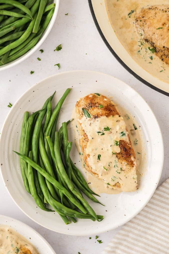 Creamy Garlic Parmesan Chicken | That Low Carb Life