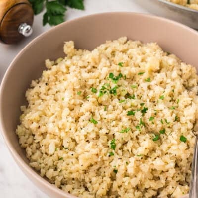 Bowl full of cacio e pepe cauliflower rice.